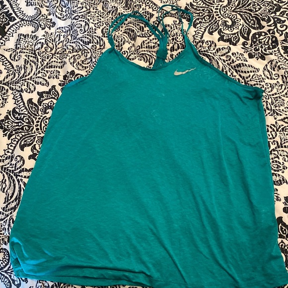 Nike Tops - Nike workout Tank